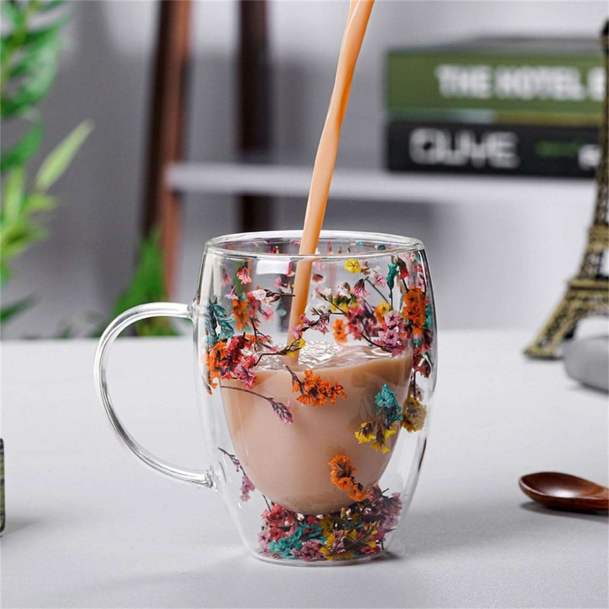 Double Wall Glass Mug with Dry Flowers